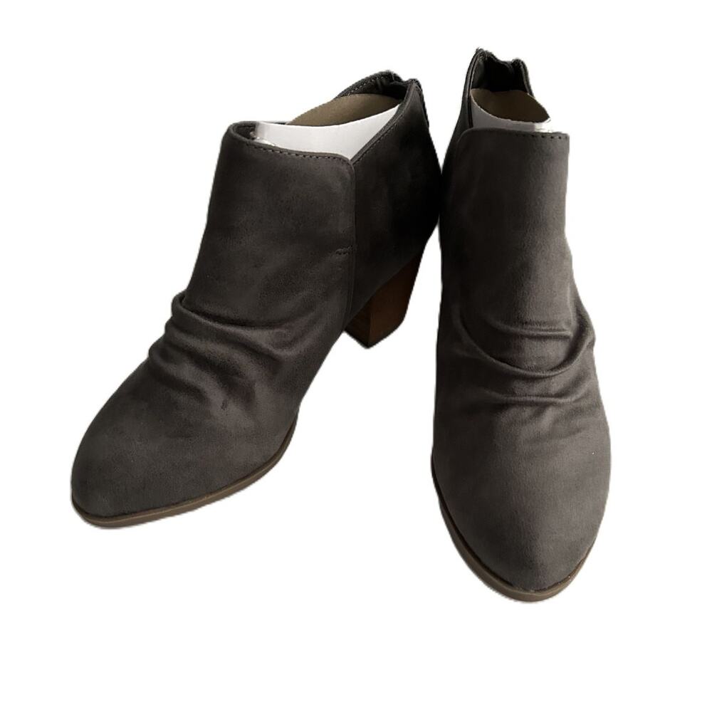 NWI* Report Clarice Slate Gray Stacked Heel Faux Leather Bootie 7W